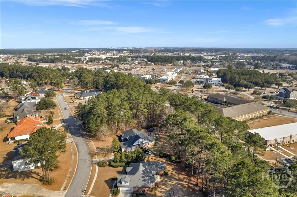 115 Manor Row Pooler GA 31322