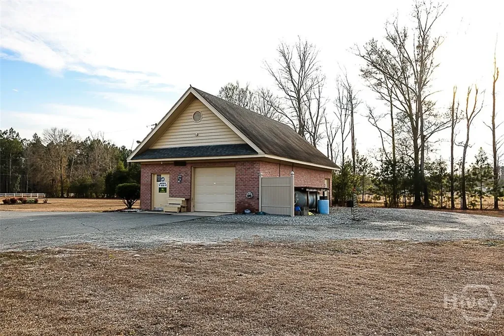 307 Chester Thomas Road Springfield GA 31329