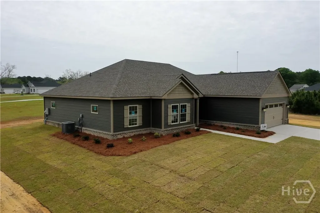 982 Mccranie Drive Metter GA 30439
