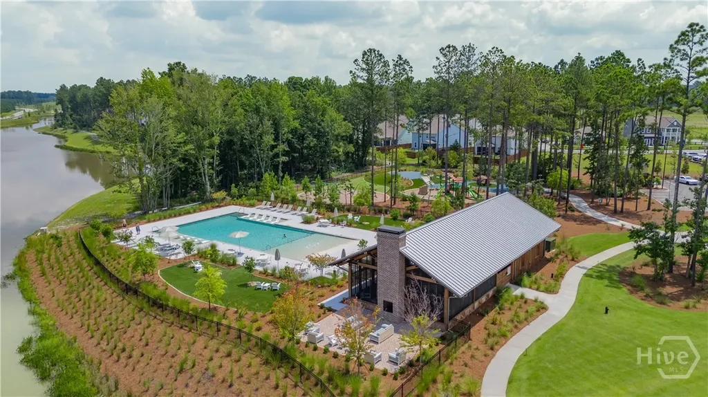 35 Bark Bend Richmond Hill GA 31324