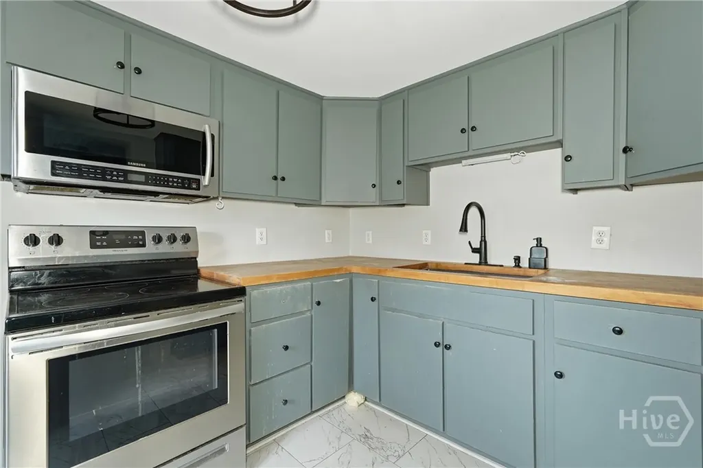 4 NW Third Street Ludowici GA 31316