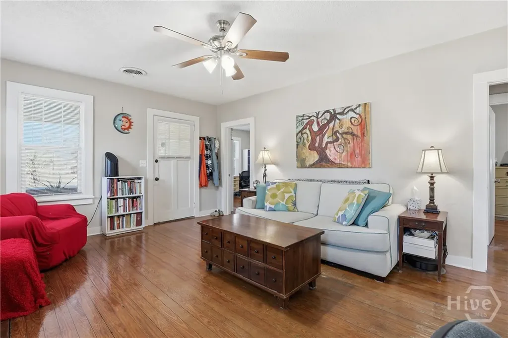 19 Smith Avenue Savannah GA 31408