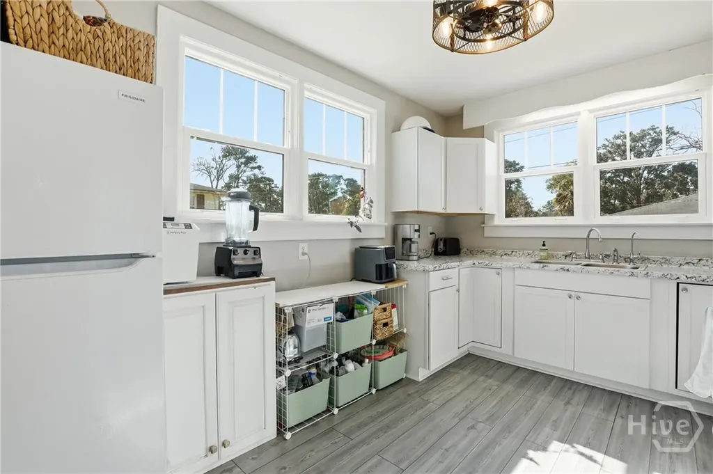 19 Smith Avenue Savannah GA 31408