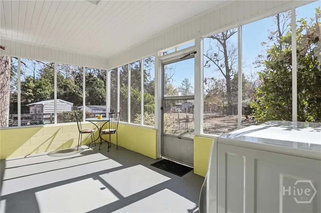 19 Smith Avenue Savannah GA 31408
