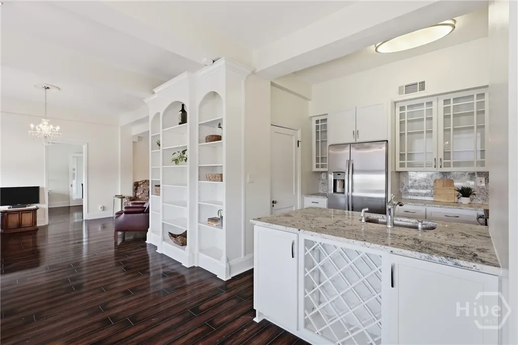 106 W Gwinnett Street Savannah GA 31401