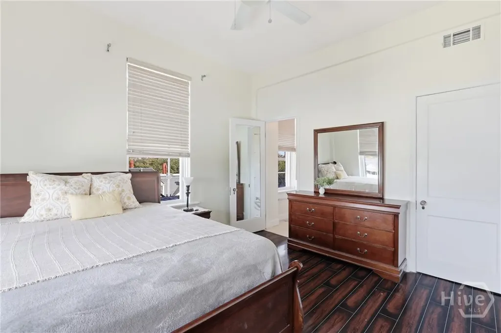 106 W Gwinnett Street Savannah GA 31401
