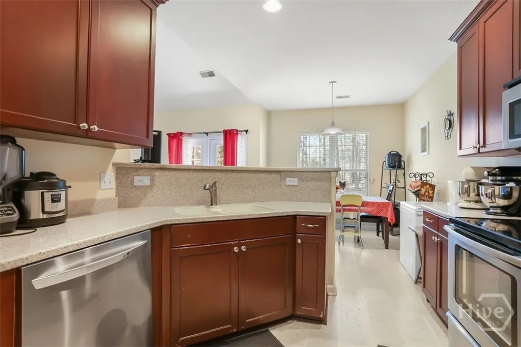 158 Willow Point Circle Savannah GA 31407