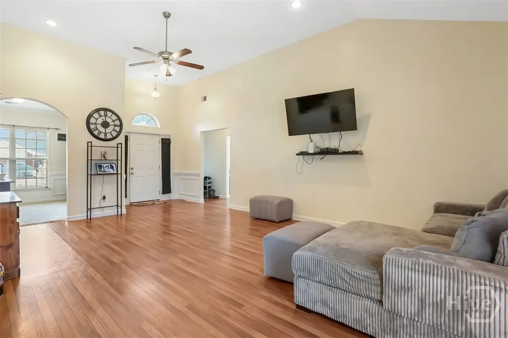 158 Willow Point Circle Savannah GA 31407