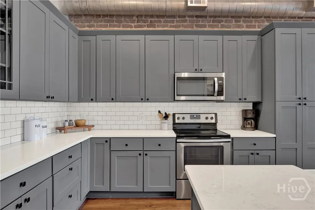 310 W Broughton Street Savannah GA 31401