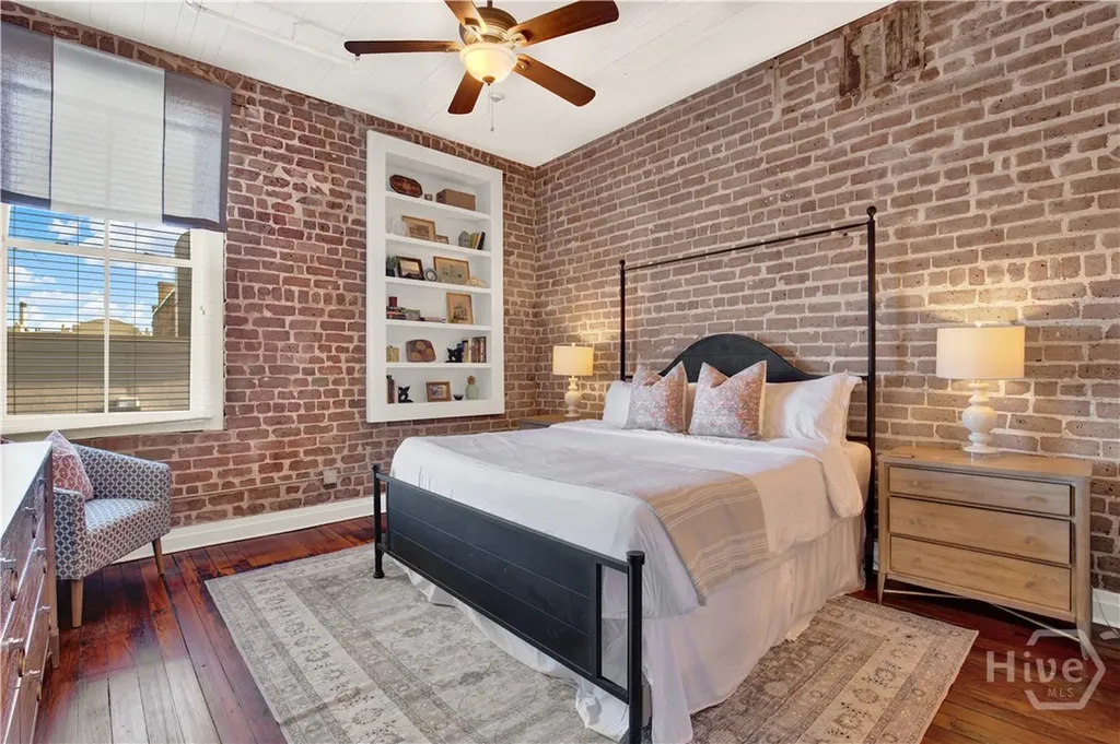310 W Broughton Street Savannah GA 31401
