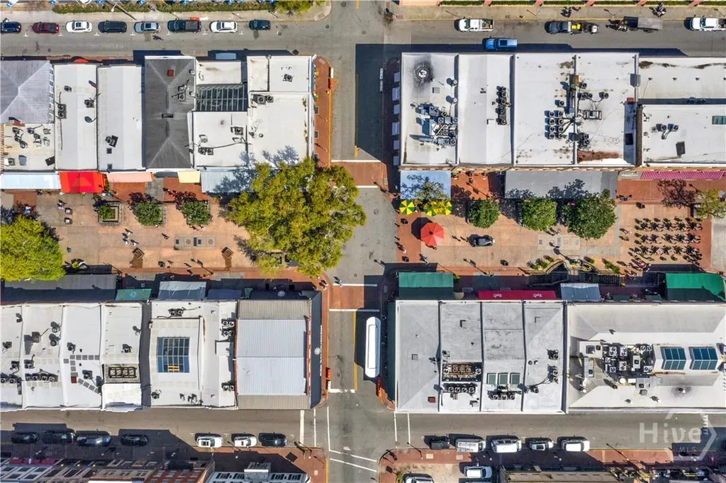 310 W Broughton Street Savannah GA 31401