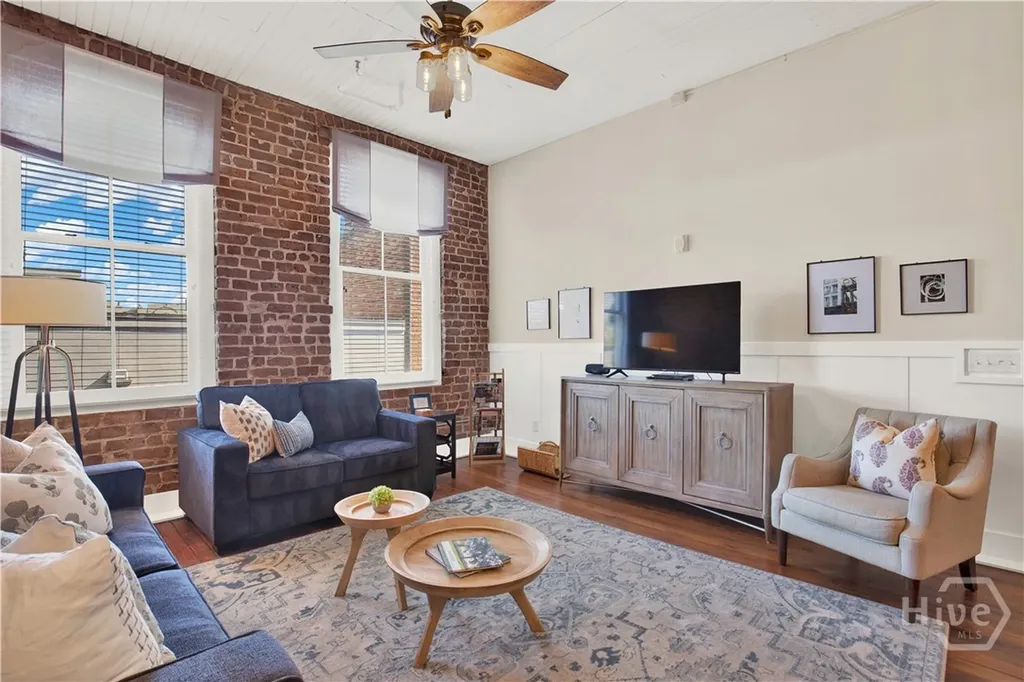 310 W Broughton Street Savannah GA 31401
