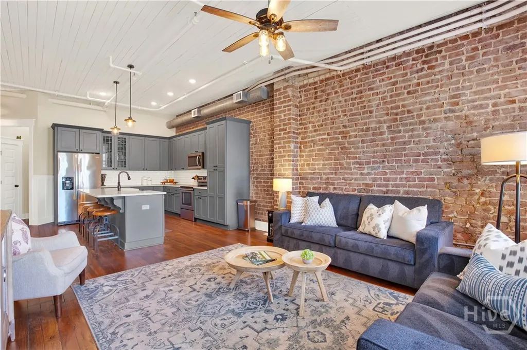 310 W Broughton Street Savannah GA 31401