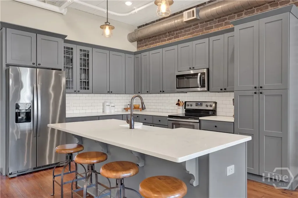 310 W Broughton Street Savannah GA 31401