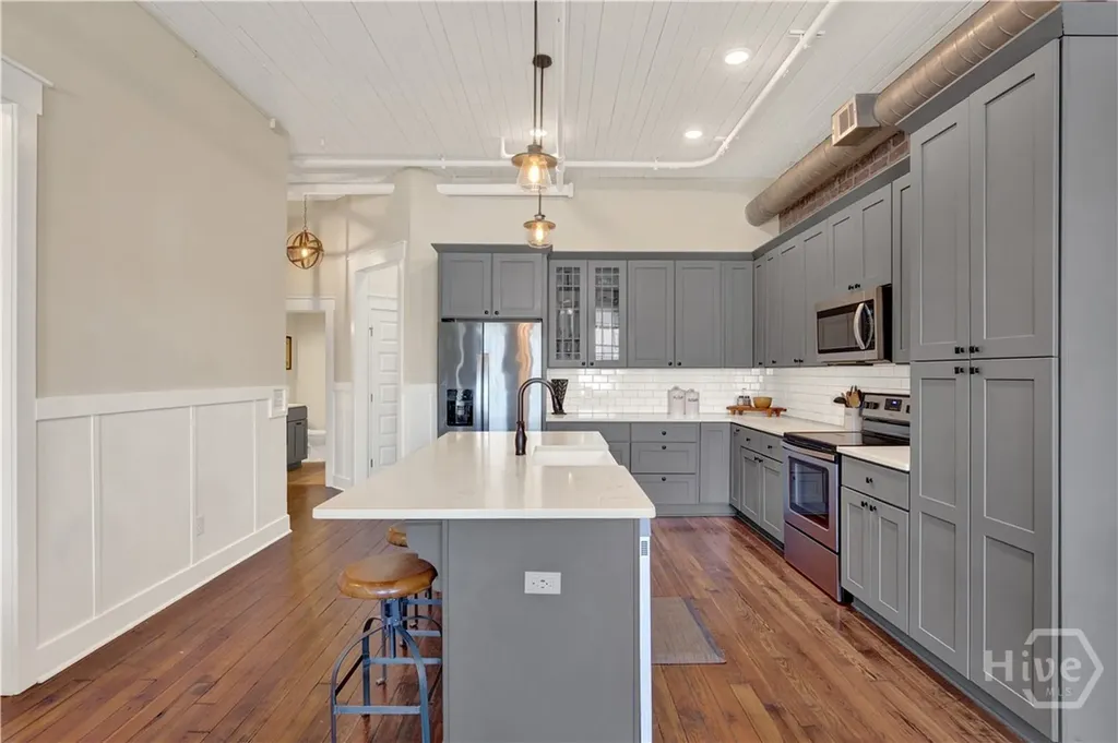 310 W Broughton Street Savannah GA 31401