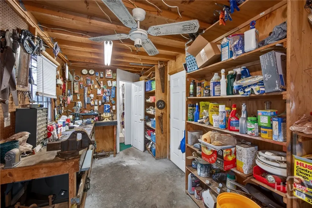 116 E 66th Street Savannah GA 31405
