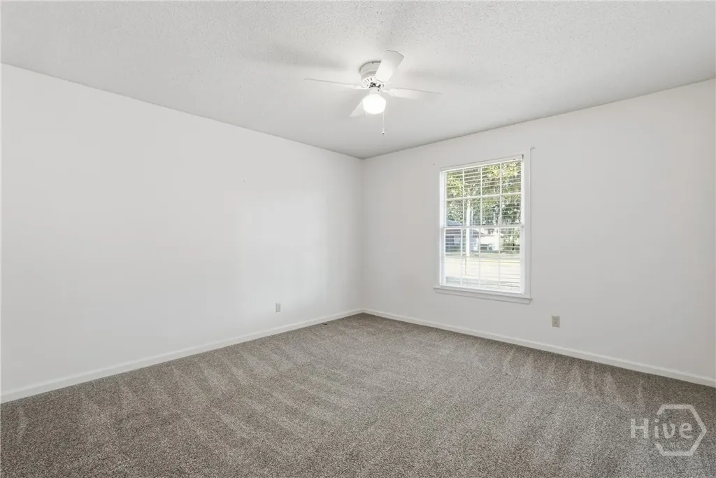 8511 Kent Drive Savannah GA 31406