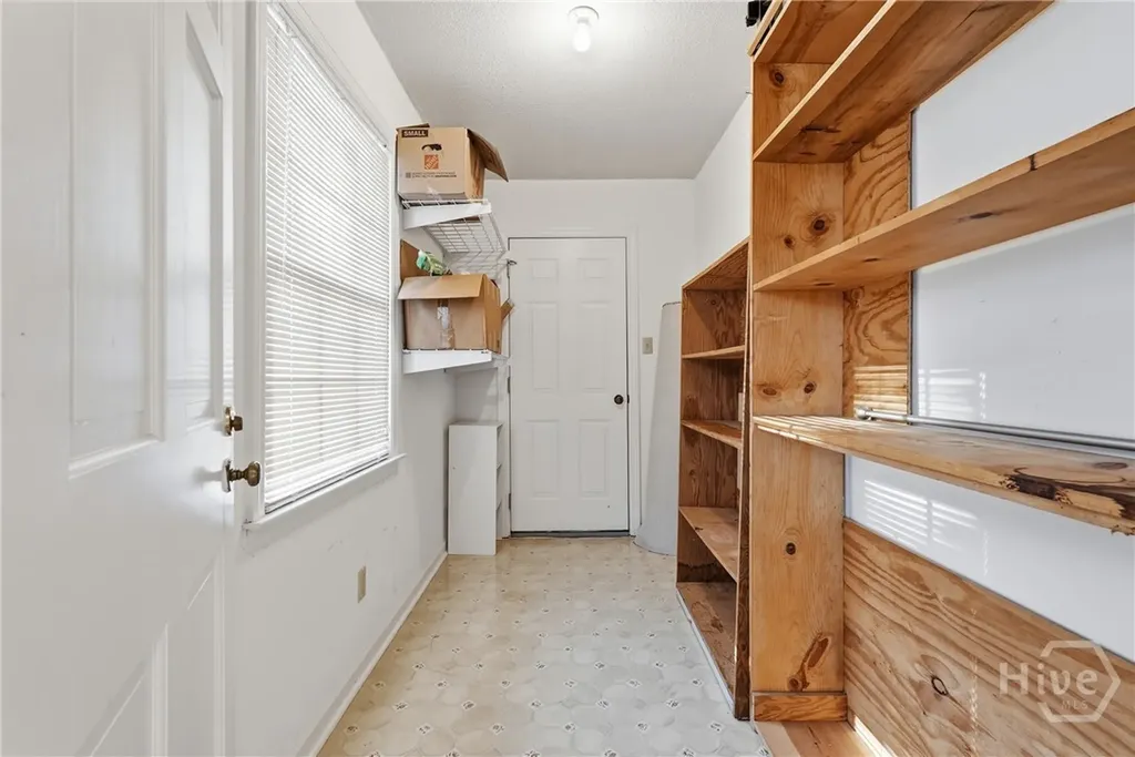 8511 Kent Drive Savannah GA 31406