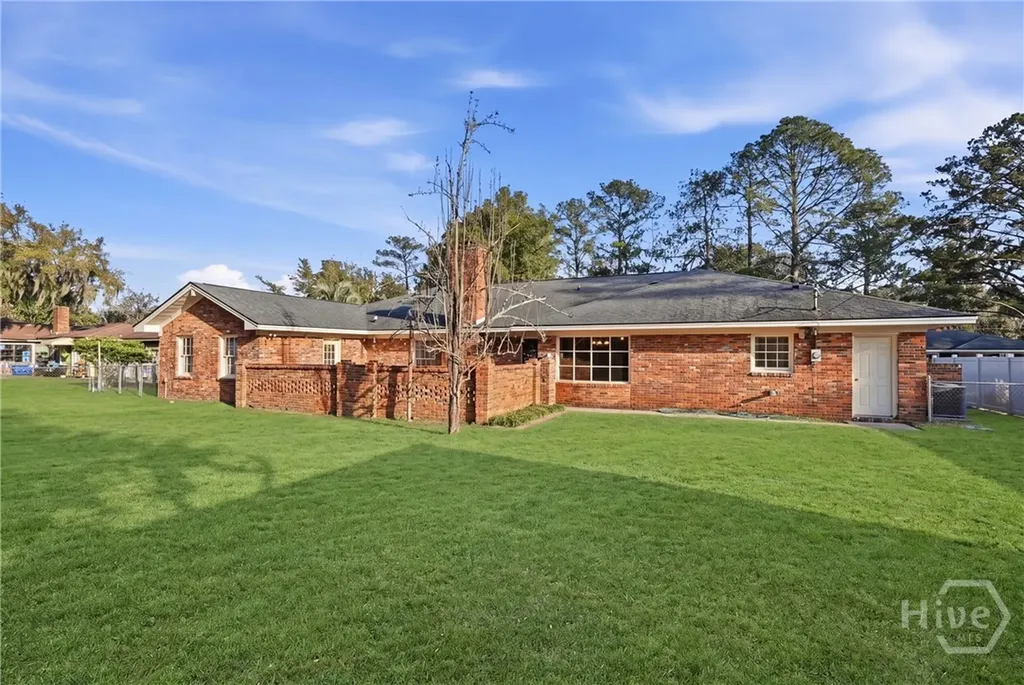 8511 Kent Drive Savannah GA 31406