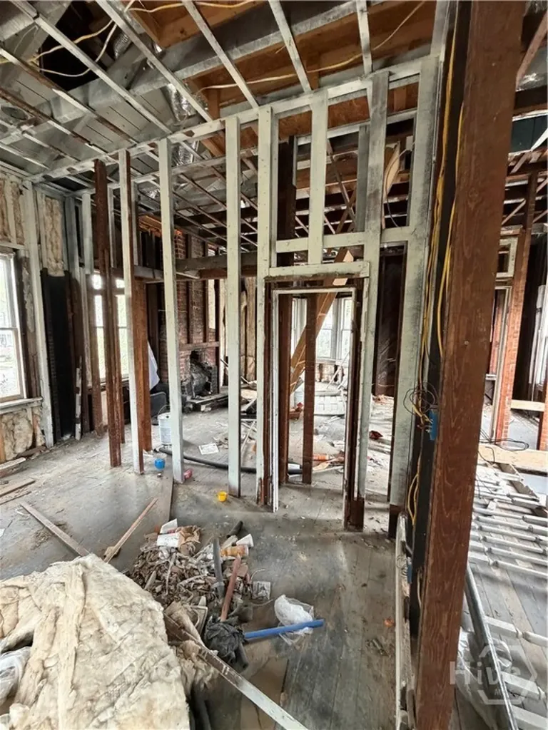 217 E 38th Street Savannah GA 31401