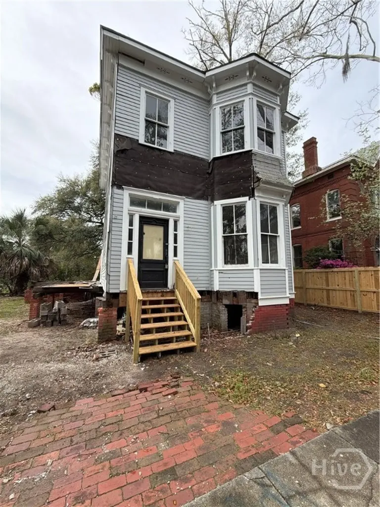 217 E 38th Street Savannah GA 31401