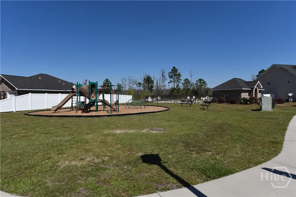 253 Augusta Way Hinesville GA 31313