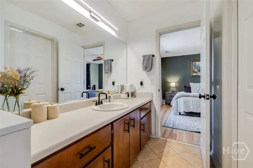 104 Hightide Lane Savannah GA 31410