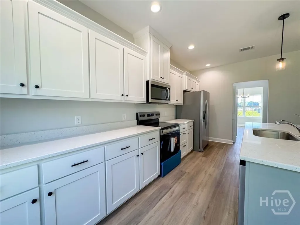 124 Providence Loop Hinesville GA 31313