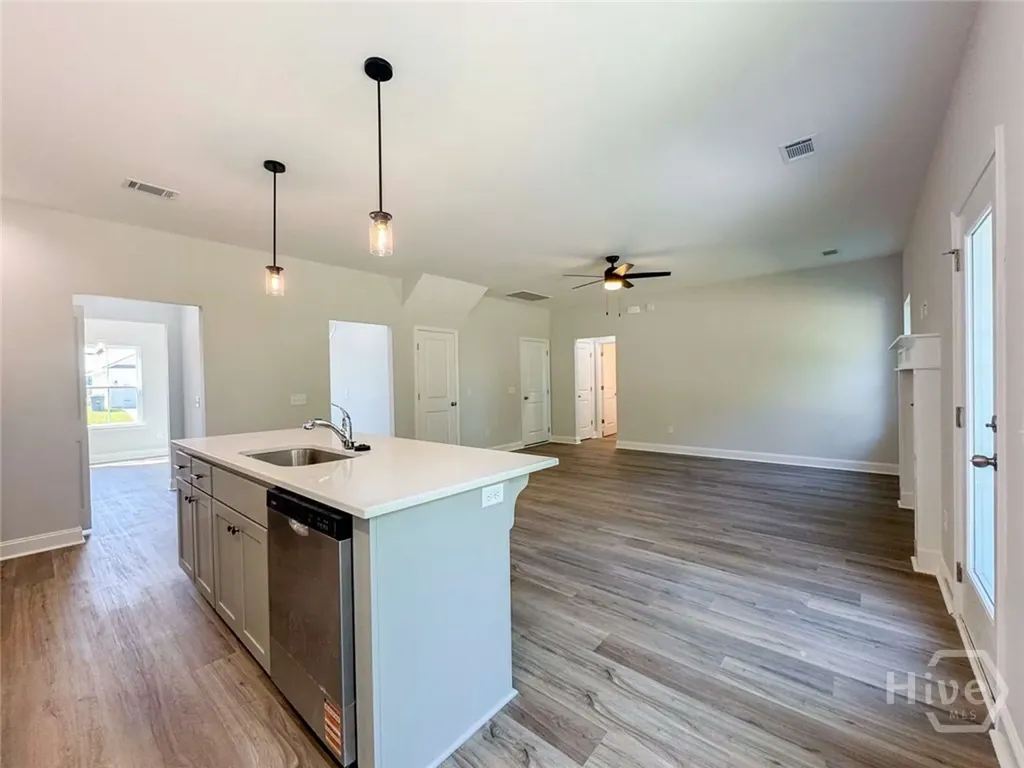 124 Providence Loop Hinesville GA 31313