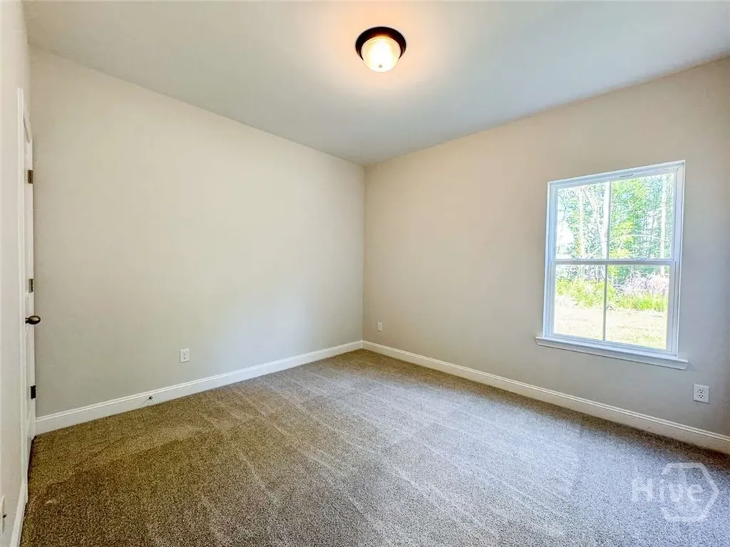 124 Providence Loop Hinesville GA 31313