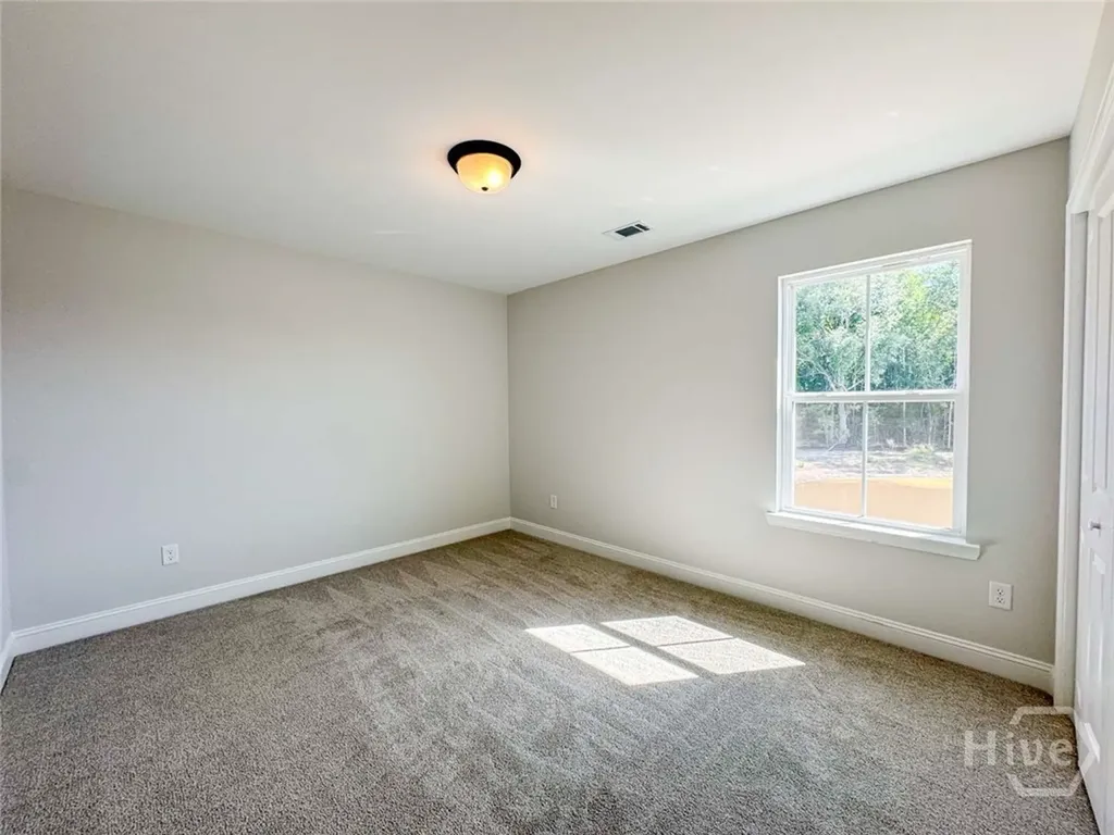 124 Providence Loop Hinesville GA 31313