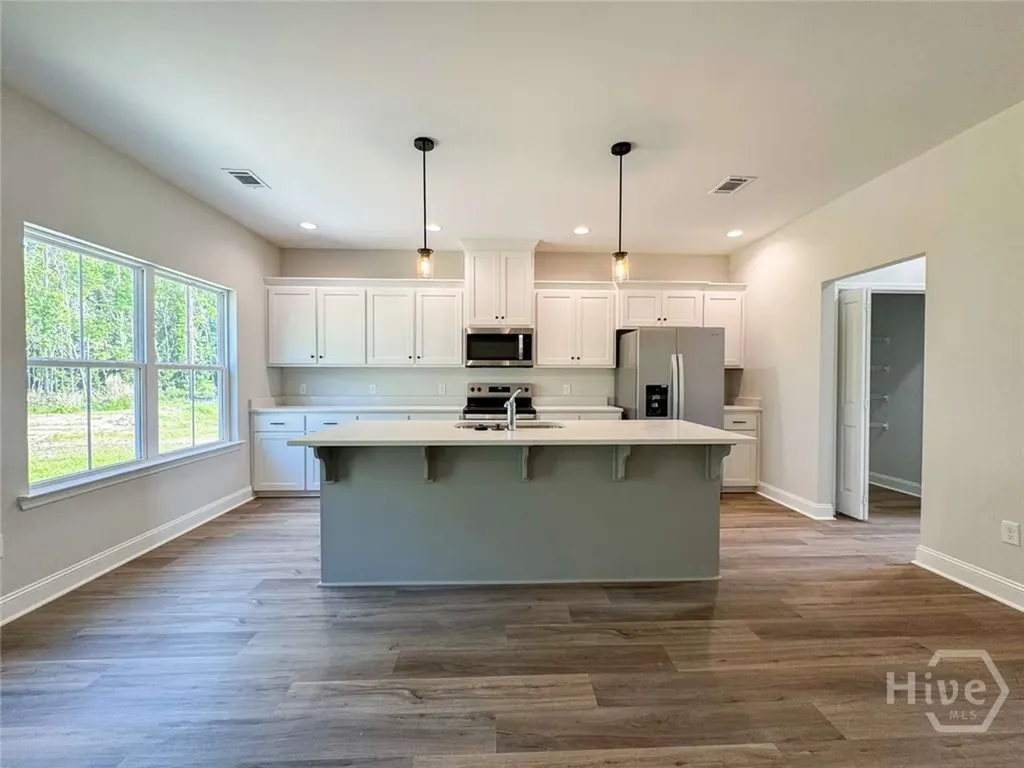 124 Providence Loop Hinesville GA 31313