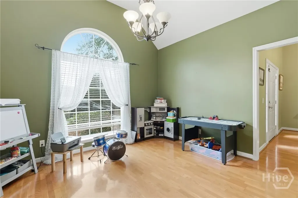 113 Suffolk Road Savannah GA 31410