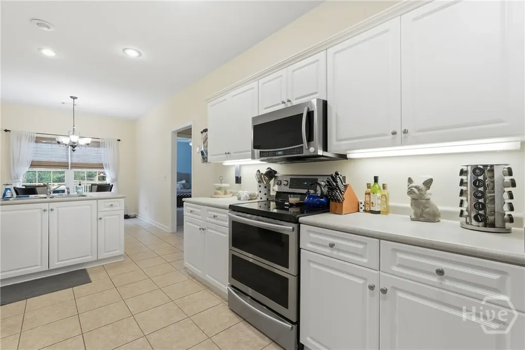 113 Suffolk Road Savannah GA 31410