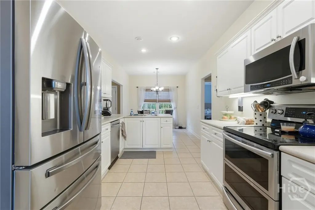 113 Suffolk Road Savannah GA 31410