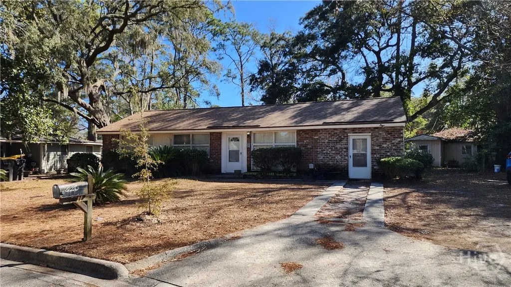 2221 Lorraine Court Savannah GA 31404