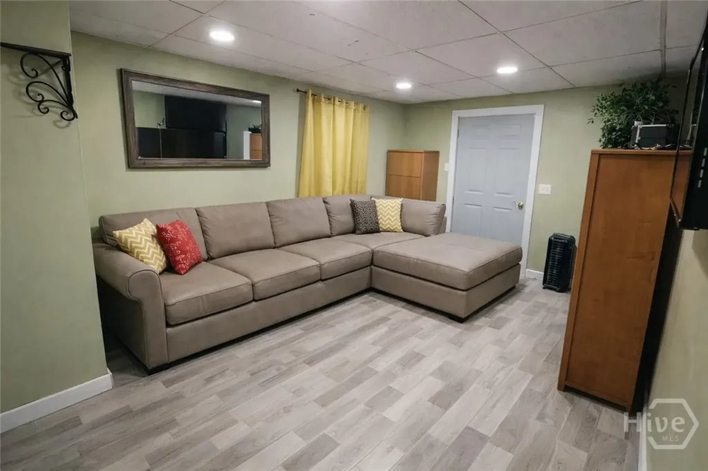 2221 Lorraine Court Savannah GA 31404