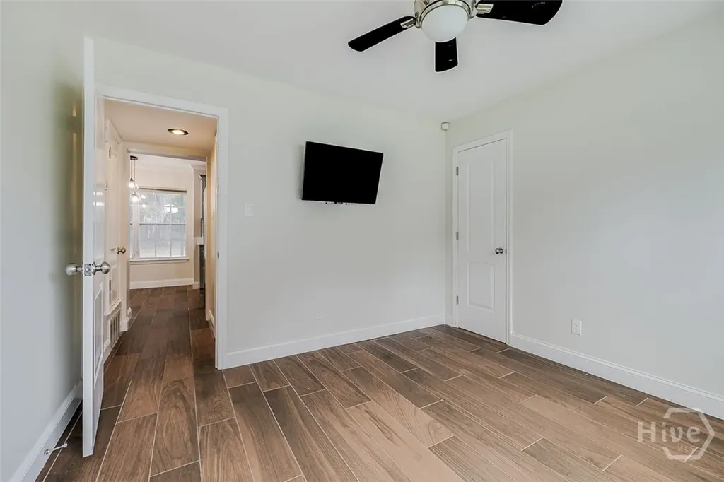6 Jasmine Court Savannah GA 31406