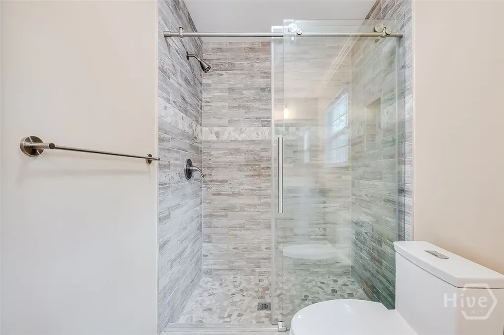 6 Jasmine Court Savannah GA 31406