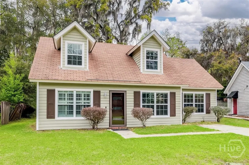 6 Jasmine Court Savannah GA 31406