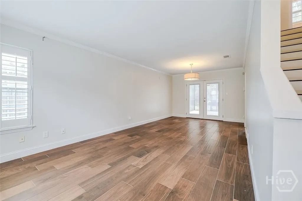 6 Jasmine Court Savannah GA 31406