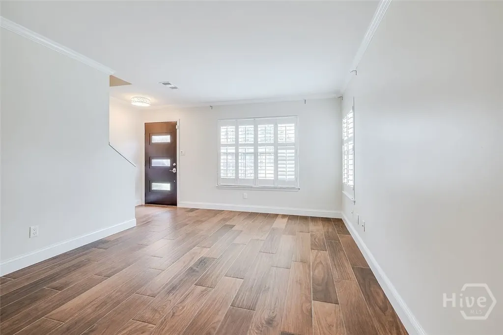 6 Jasmine Court Savannah GA 31406