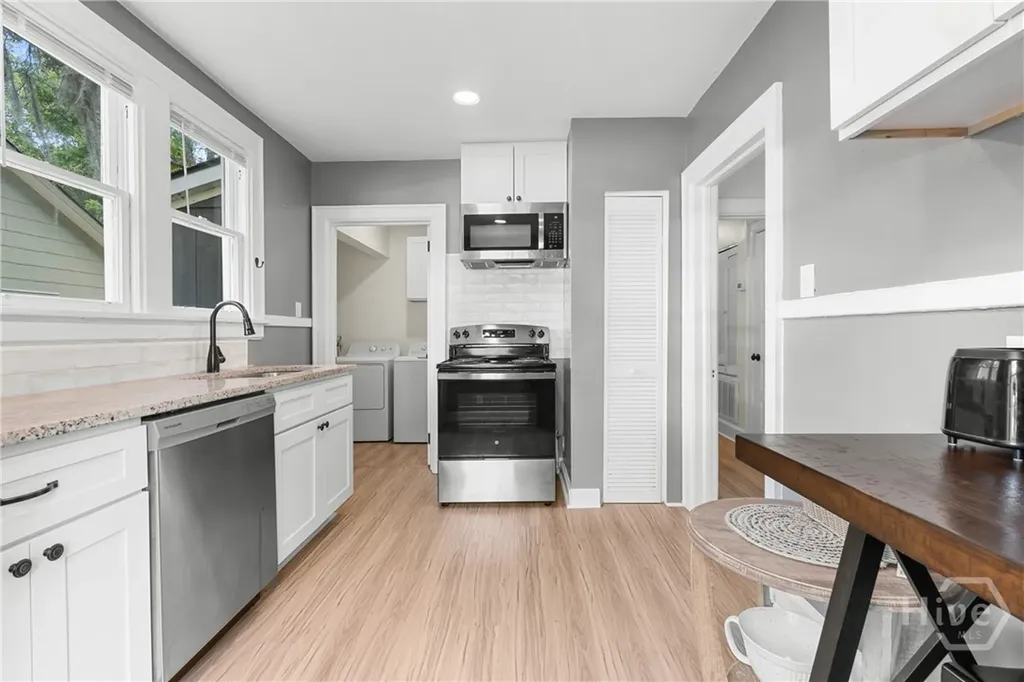 2141 New York Avenue Savannah GA 31404