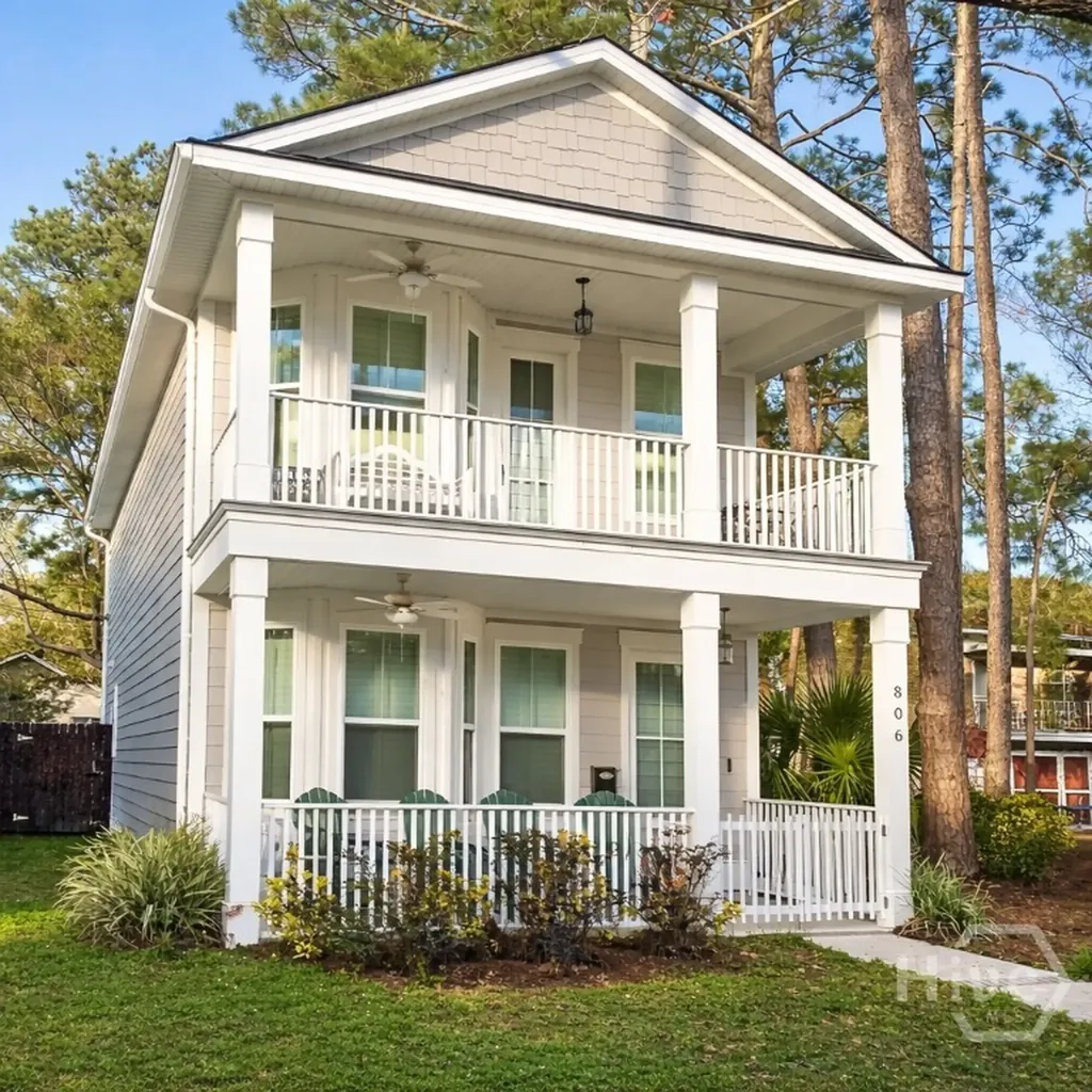 806 E 35th Street Savannah GA 31401