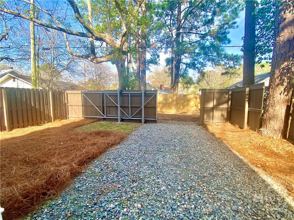 806 E 35th Street Savannah GA 31401