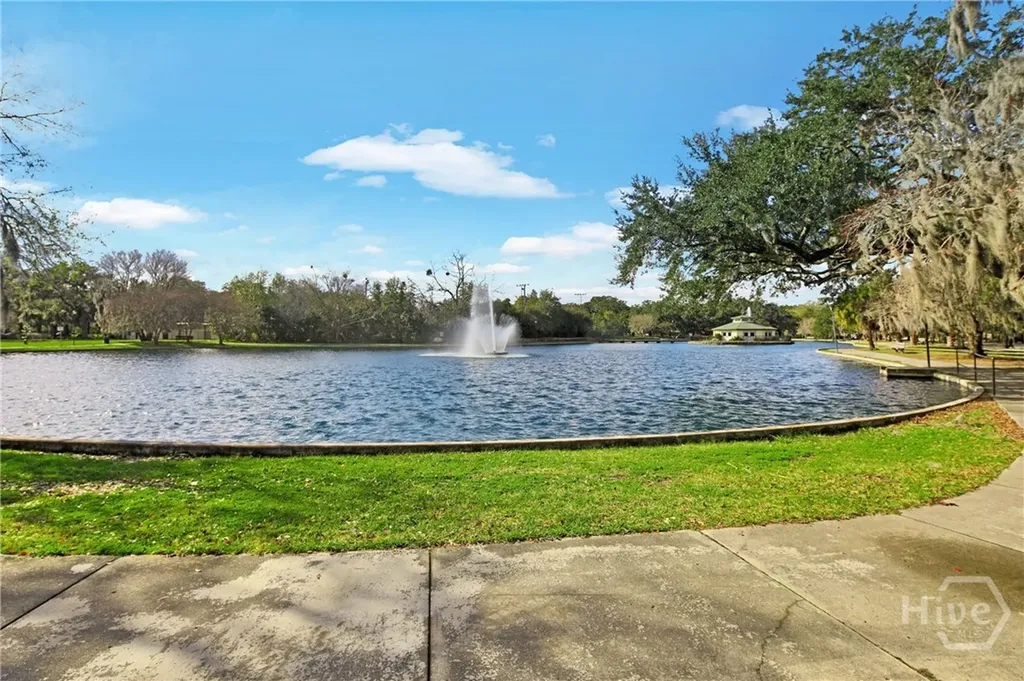 806 E 35th Street Savannah GA 31401