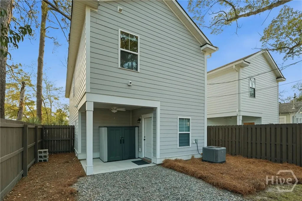 806 E 35th Street Savannah GA 31401