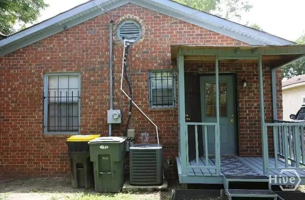 708 E 32nd Street Savannah GA 31401