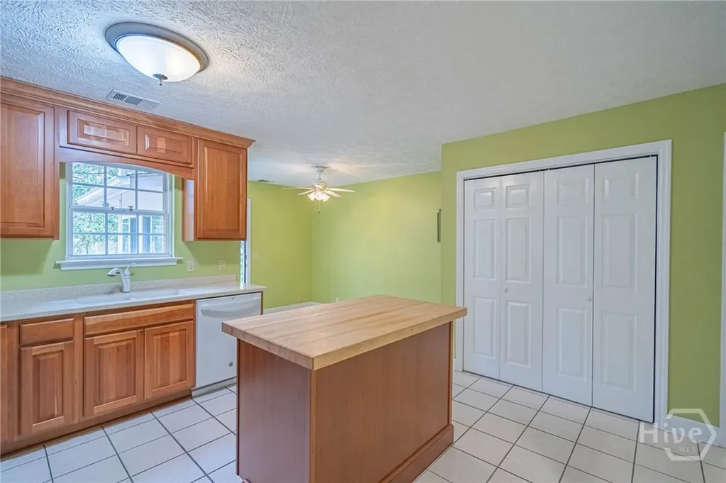 179 Hawk Hammock Drive Springfield GA 31329