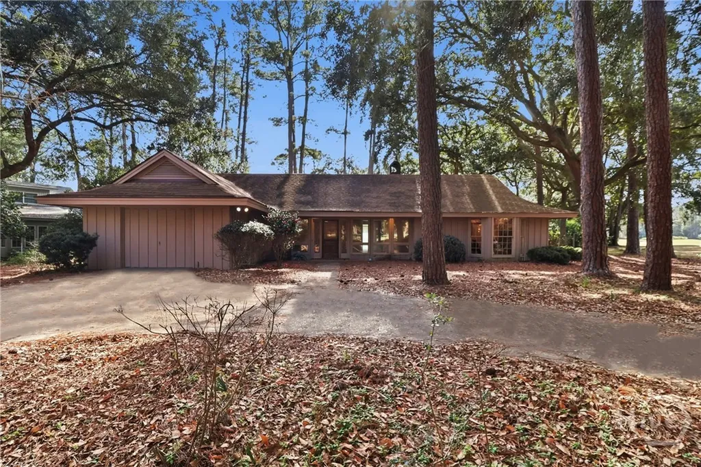 29 Monastery Road Savannah GA 31411